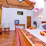 Astral Zone Cottage Ella