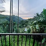 Adam\'S Apple Homestay