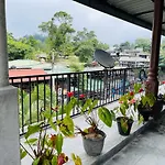 Jade Green Rest Inn
