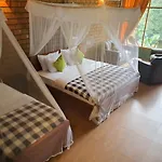 Ayubo Ella - Bed & Breakfast