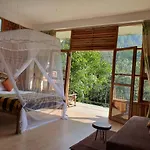 Ayubo Ella - Bed & Breakfast