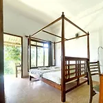Kurumba Hostel