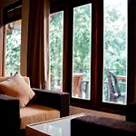 Ella 100 View Cottage