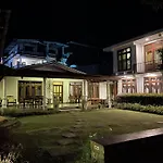 Ella Inn Hotel