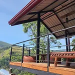 Ella Mount View Guest Inn