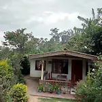 Ella J Villa