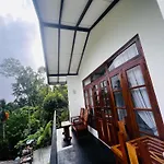 Rest Full Homestay