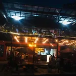 Pub Ceylon Hostel