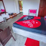 Ella Rawana Den Hotel