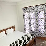 Ella Face Guest Inn