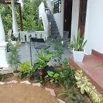 Golden Villa Ella