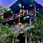 Hostal Tree House