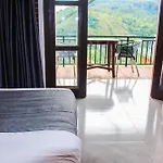 Ella Sunrise View