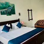 Relax Inn