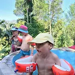 Ella Mount Villa