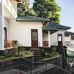 Sky Green Resort