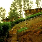 Rowinrich Cottages