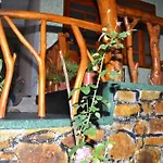 Pine Village Home Stay
