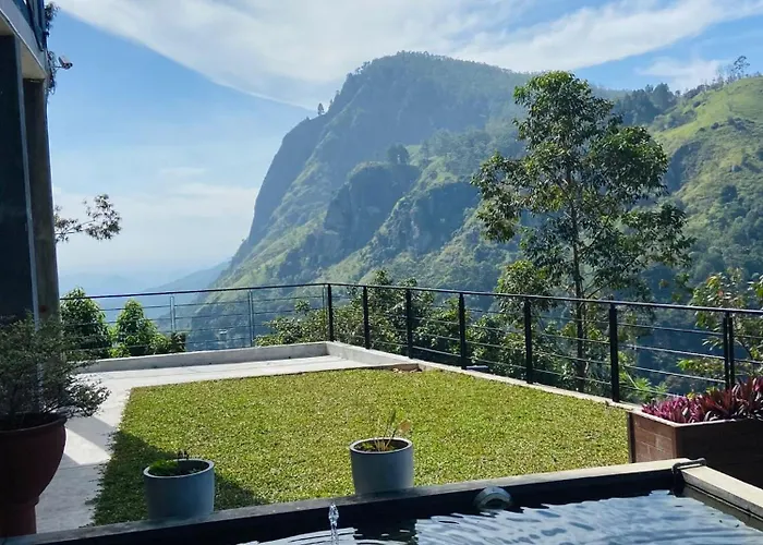 Ella Floating View