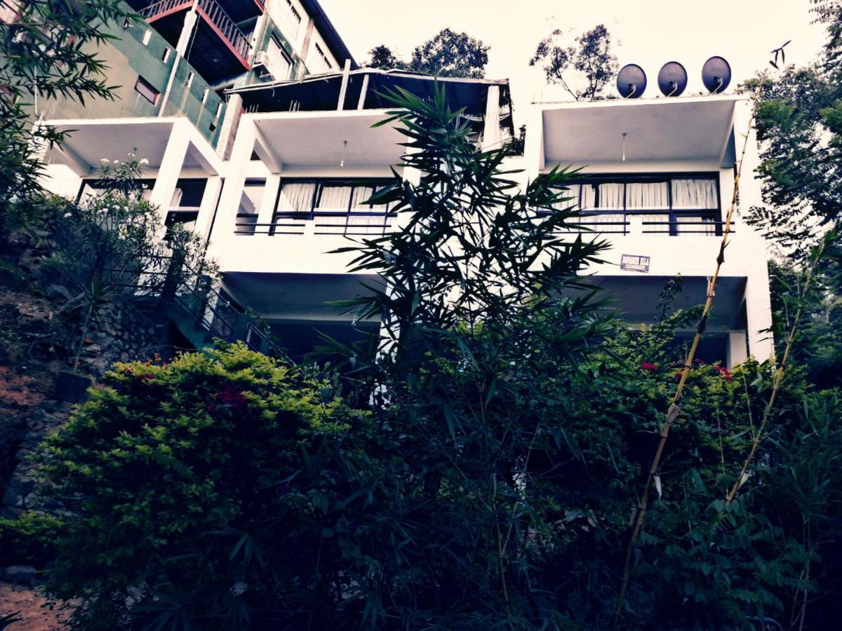 Monarch Guest house