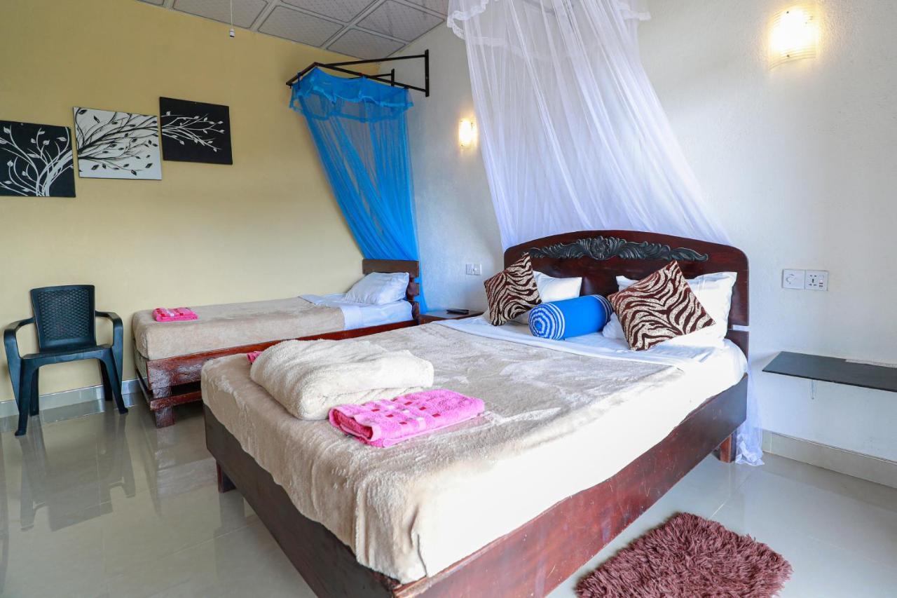 Bed & Breakfast Zircon 2*