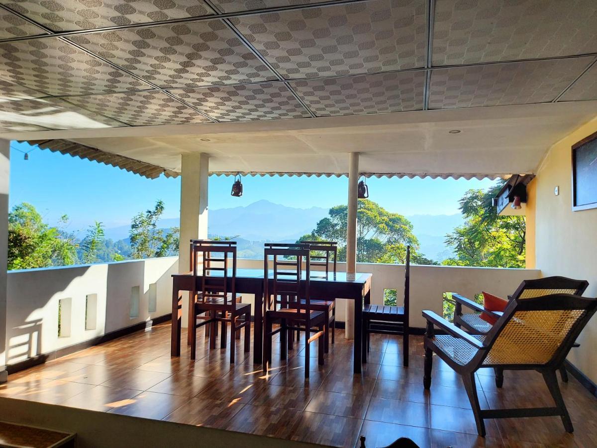Pleasant View Inn *