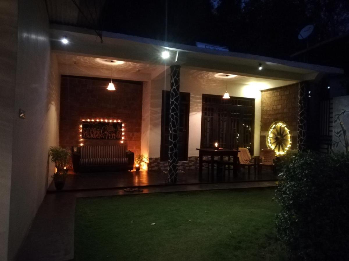 Inn Lavendra Paradise *