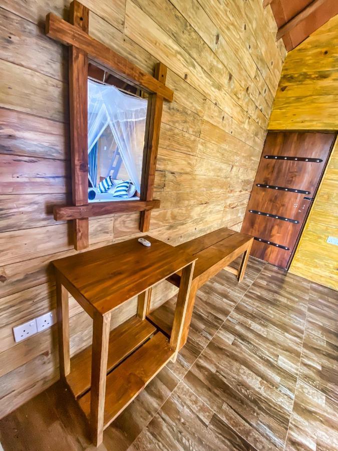 100 View Bed & Breakfast *