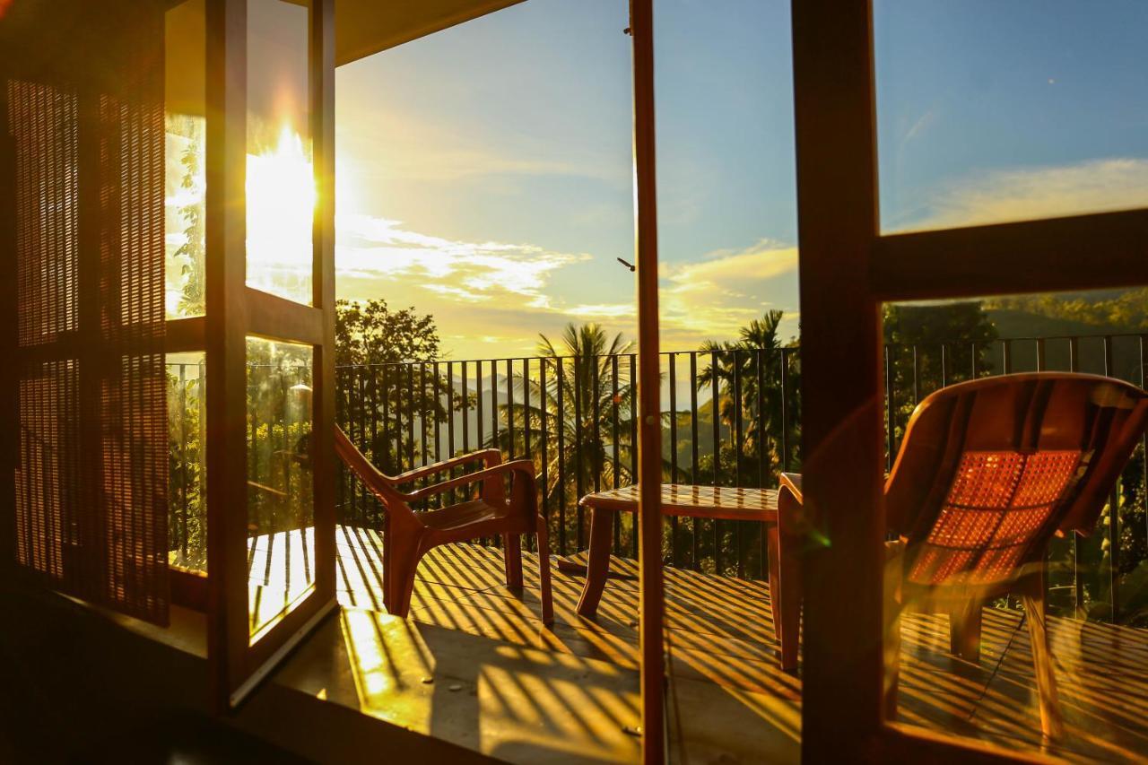 Hillcrest Bed & Breakfast