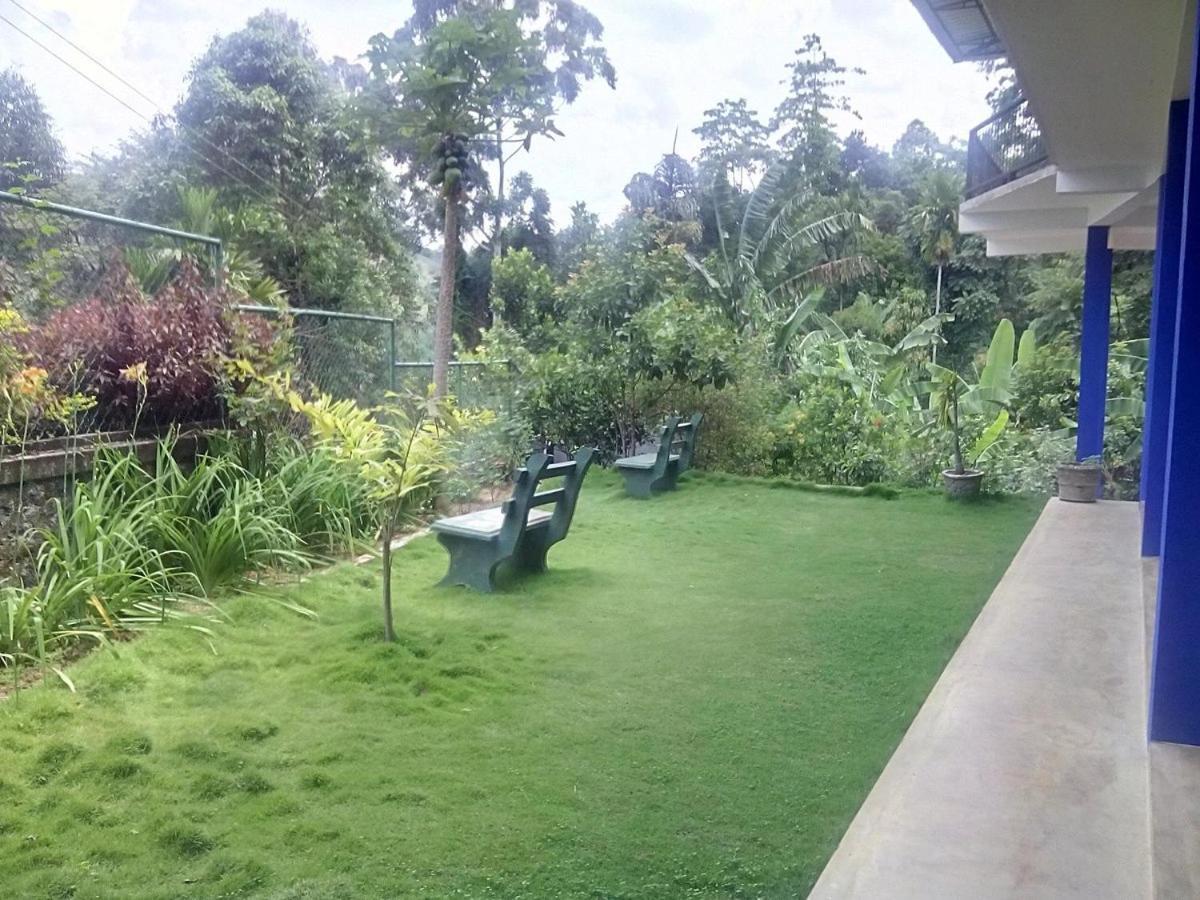 Hangover Hostels * Ella