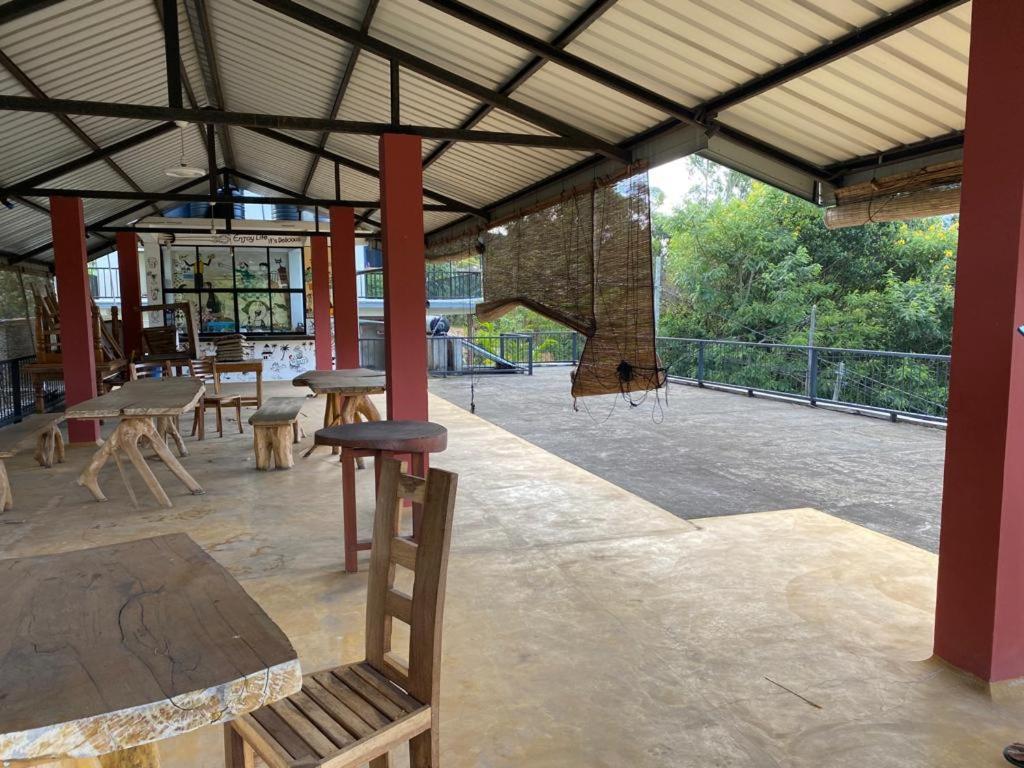 Hangover Hostels Ella
