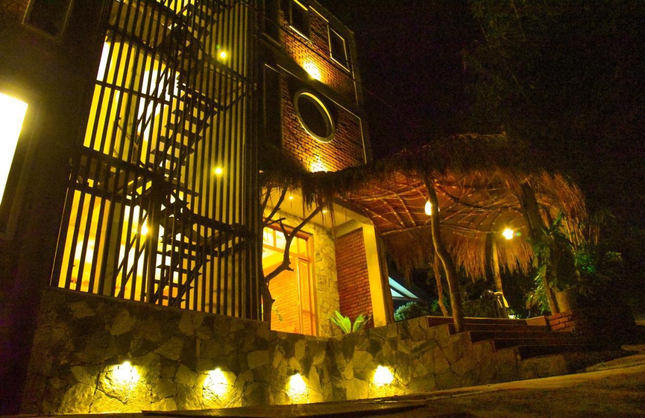 Dream Mount Resort *