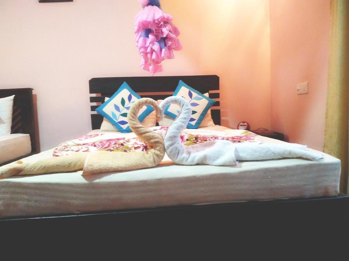 Summer Lesser Villa *