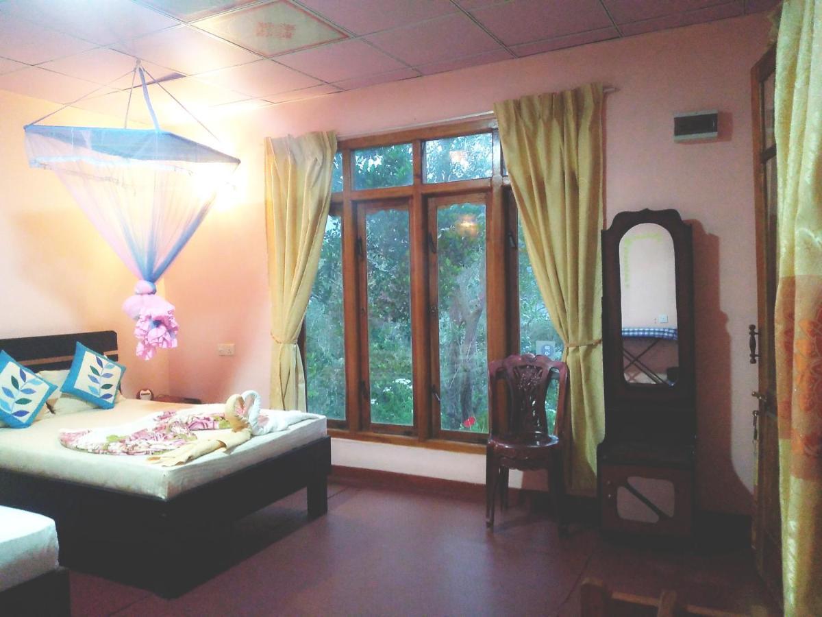 Summer Lesser Villa Ella
