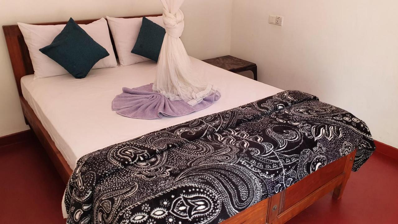 Hotel Eco Zone *
