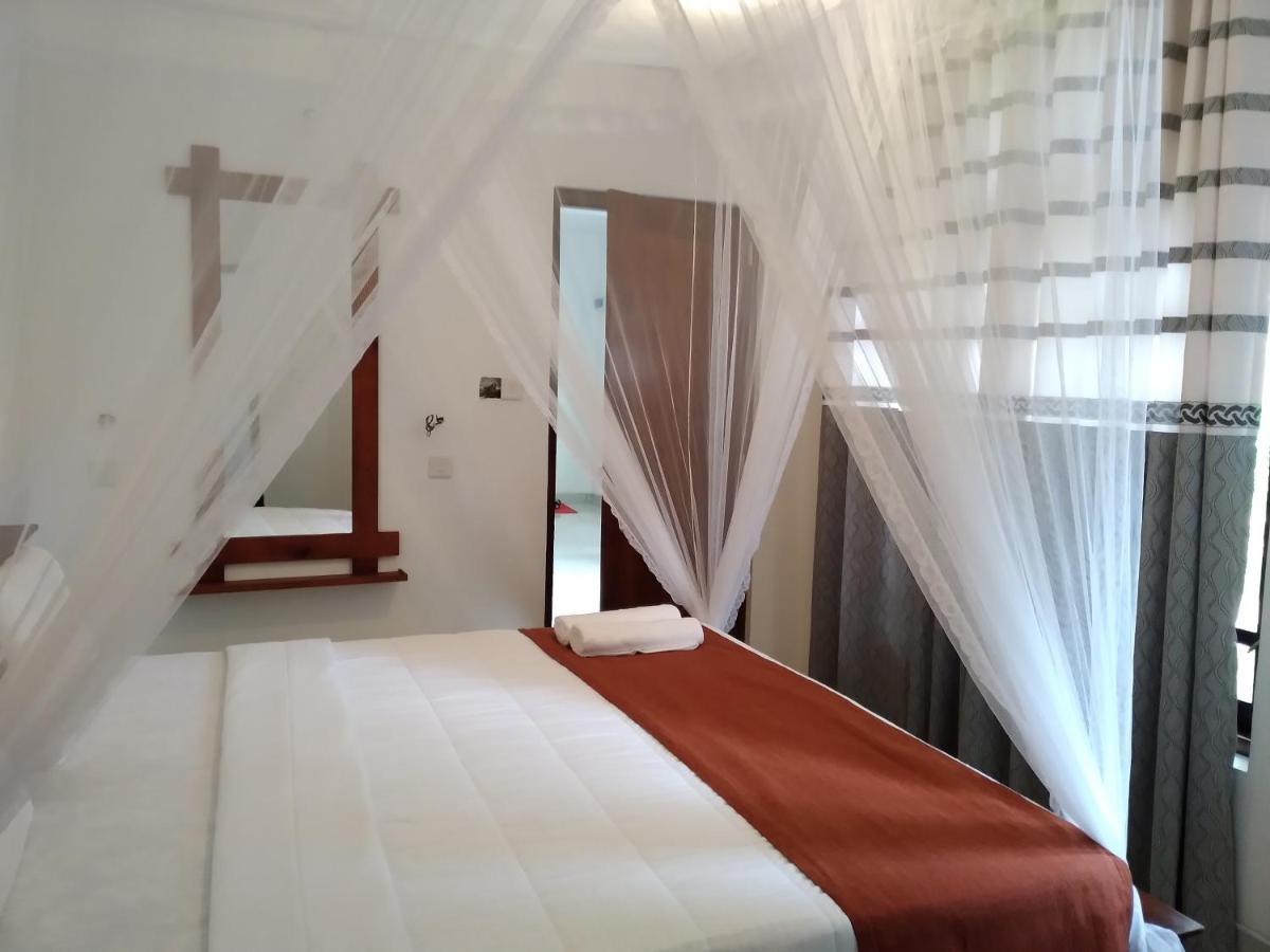 Homestay Holly House