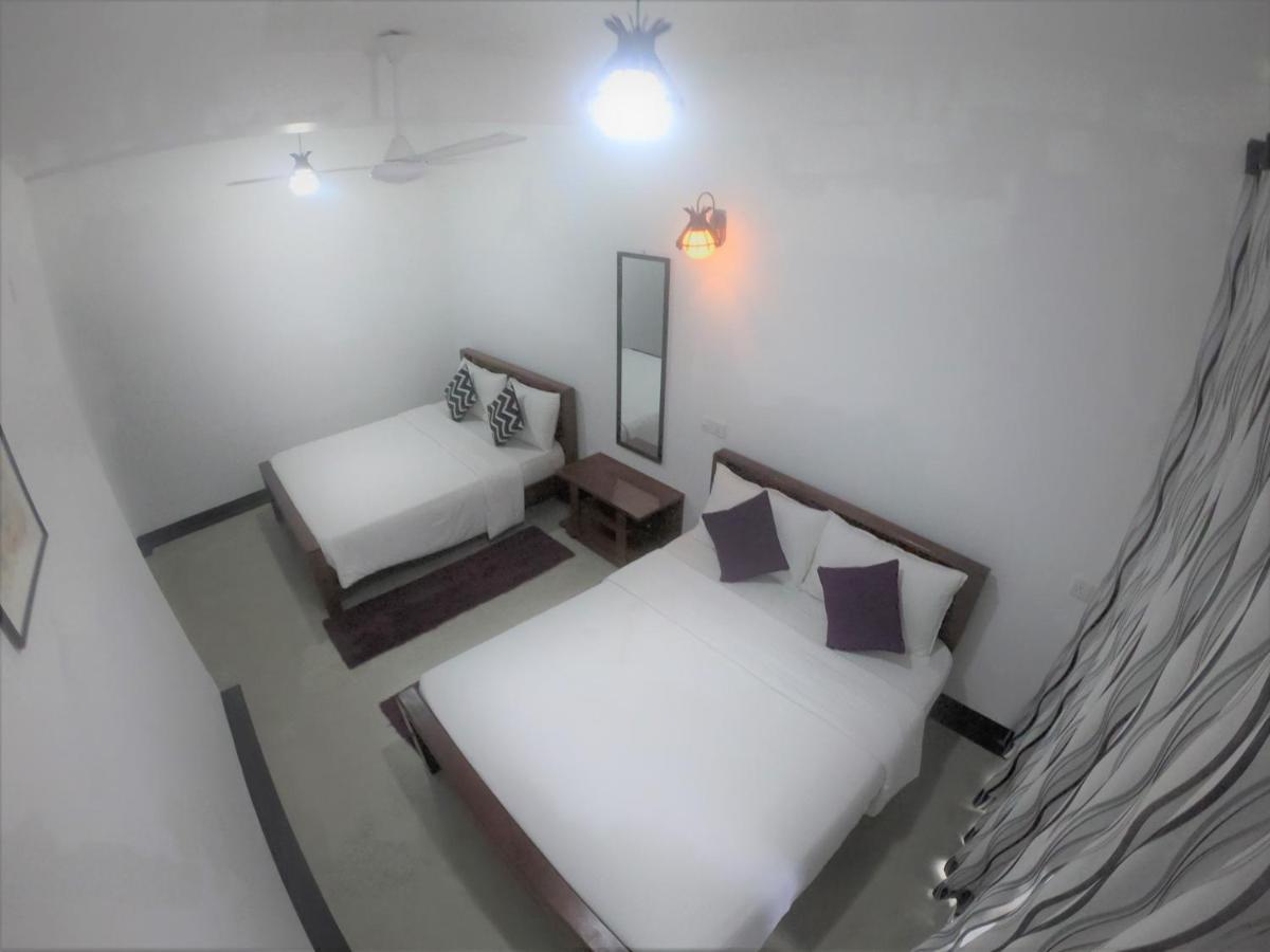 Hotel 4 Aces