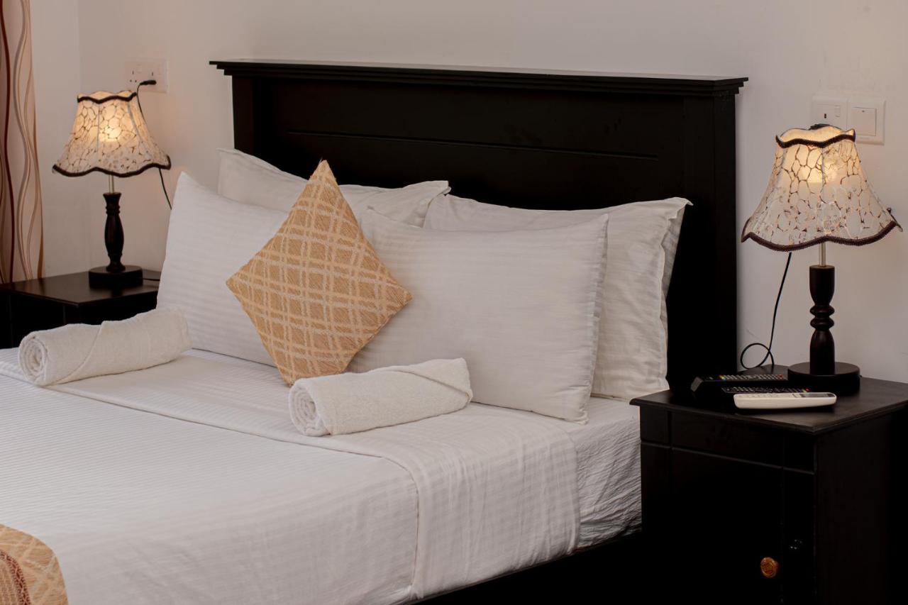 Hotel 4 Aces