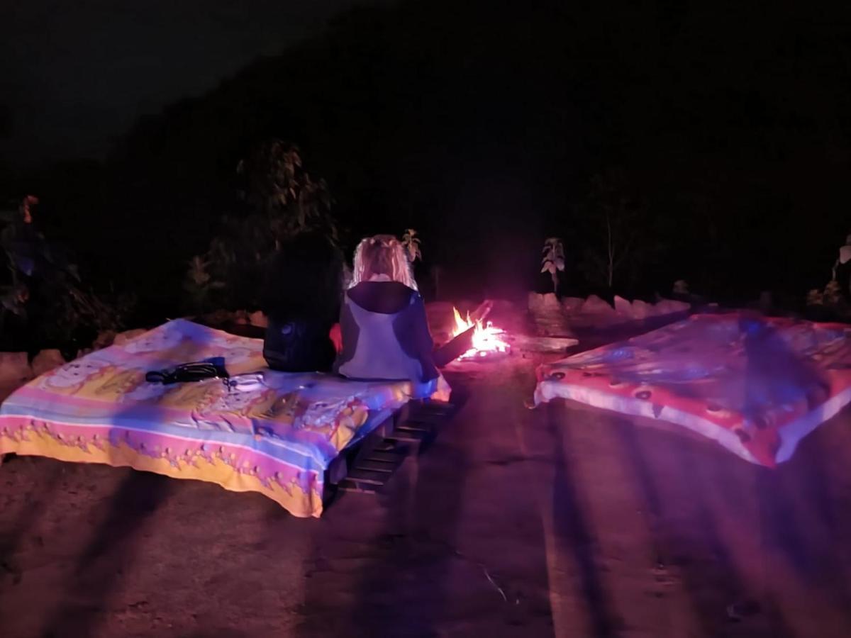 Freedom Camp Luxury tent *