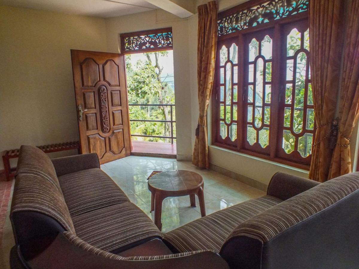 Blue Ribbon Bed & Breakfast *