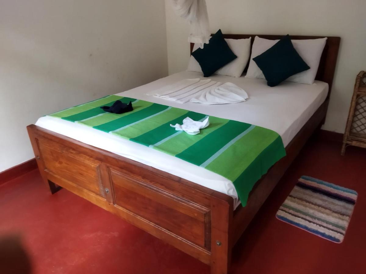 Hotel Eco Zone *