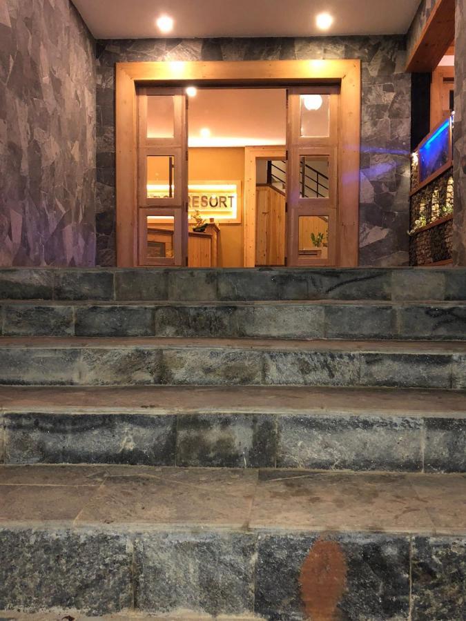 3 Arch Hotel *