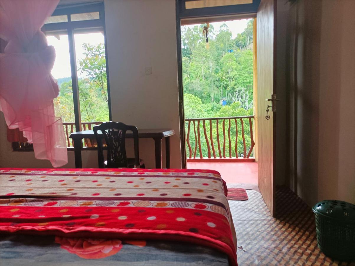Kavishka * Ella