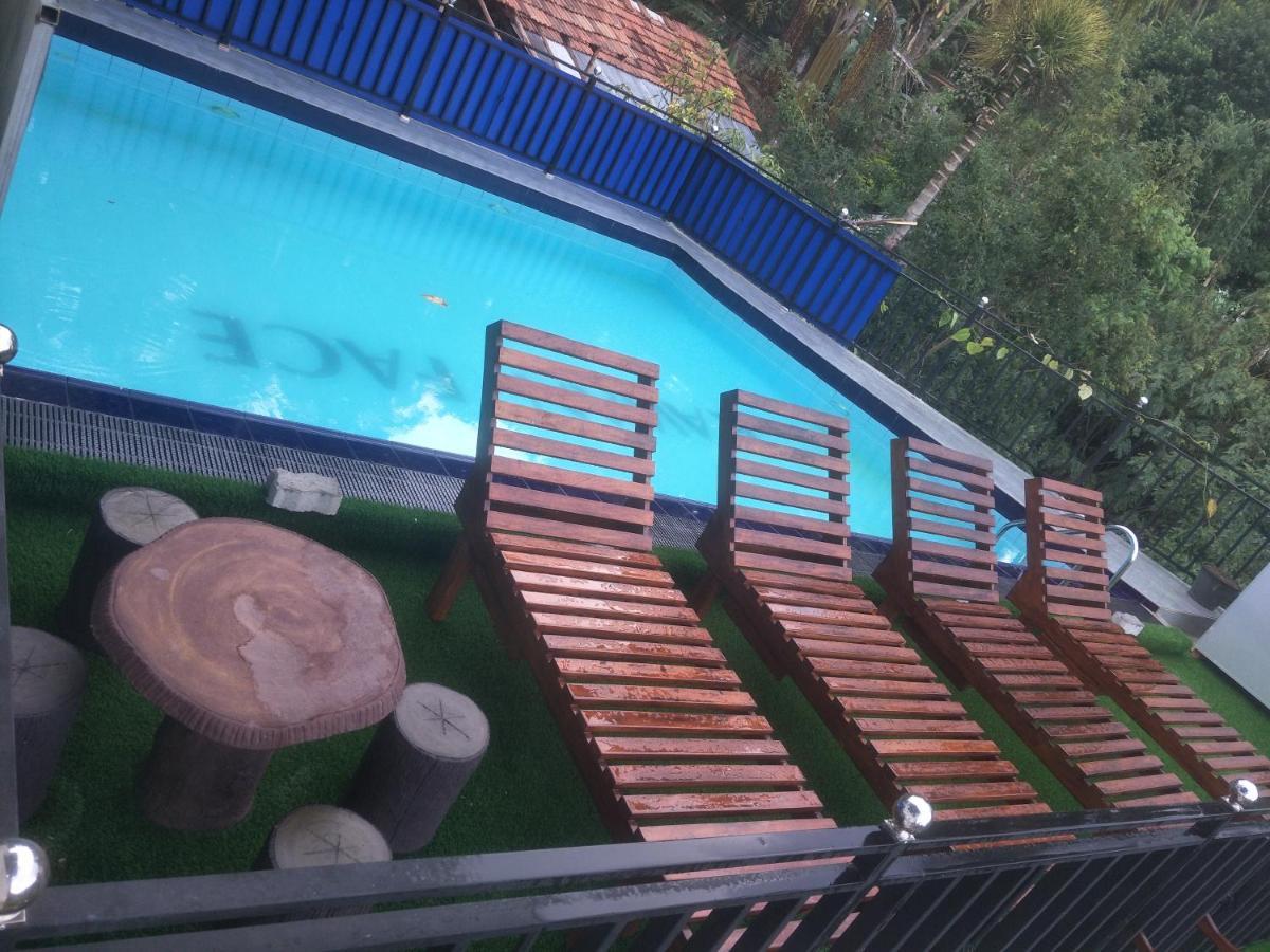 Hotel Rawan Face 2*