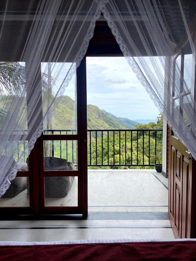 Adam's Apple Homestay *