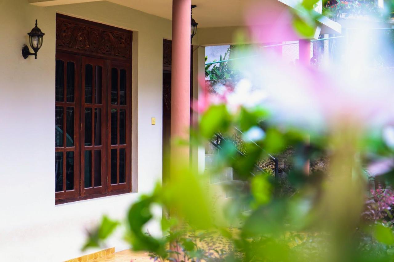 Sitha's Heaven Bed & Breakfast *