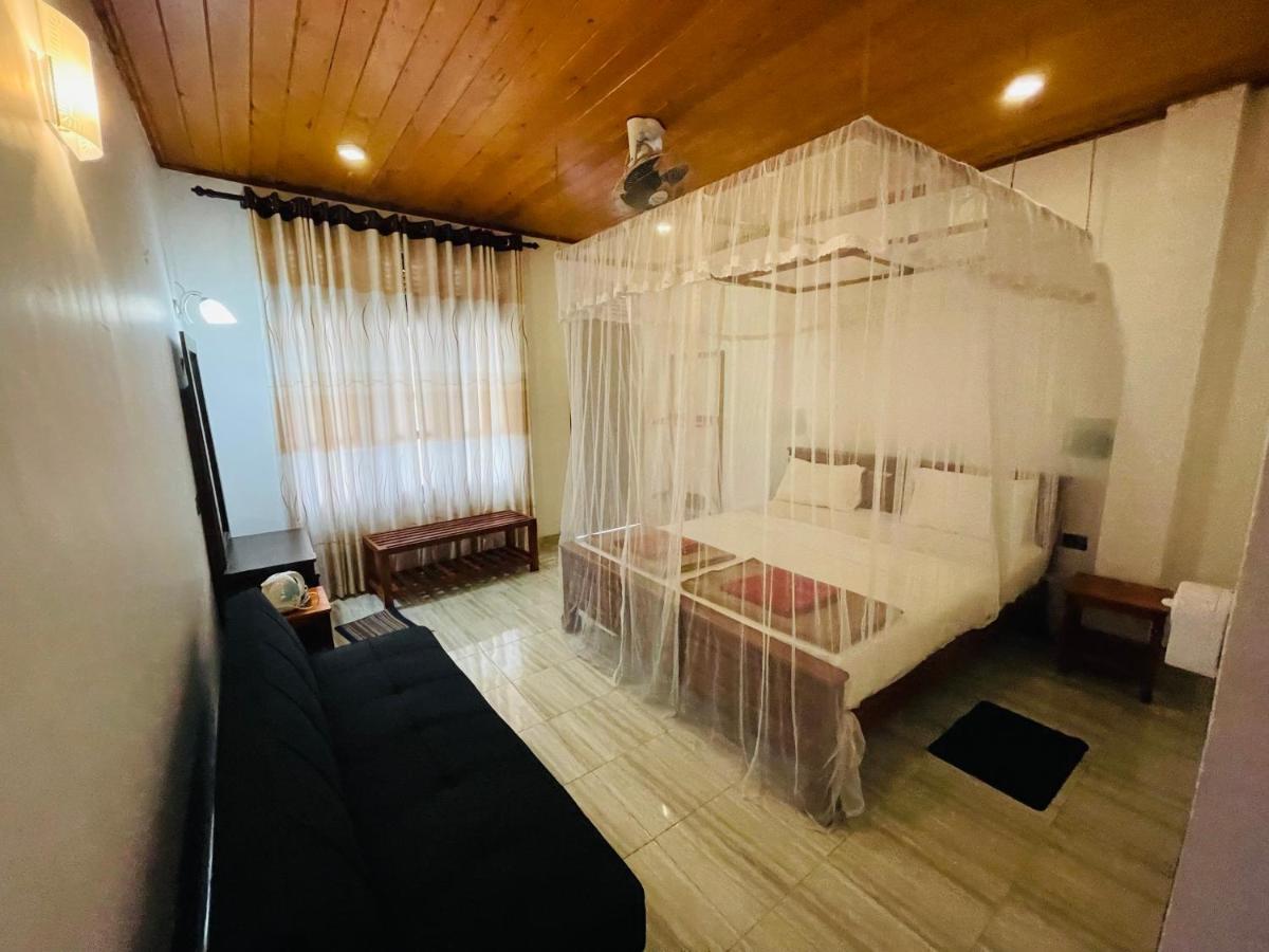 Jade Rest Bed & Breakfast *