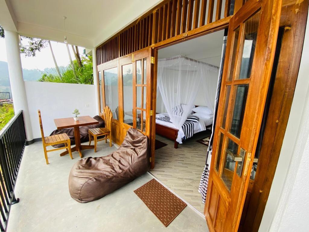 Misty Peak View Lodge *