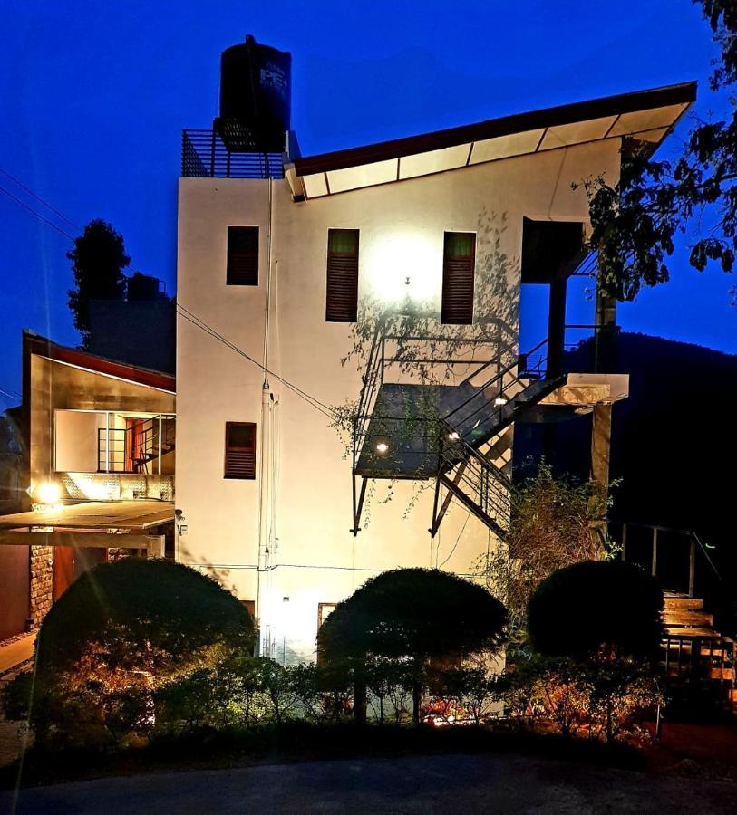 Floating View Bed & Breakfast