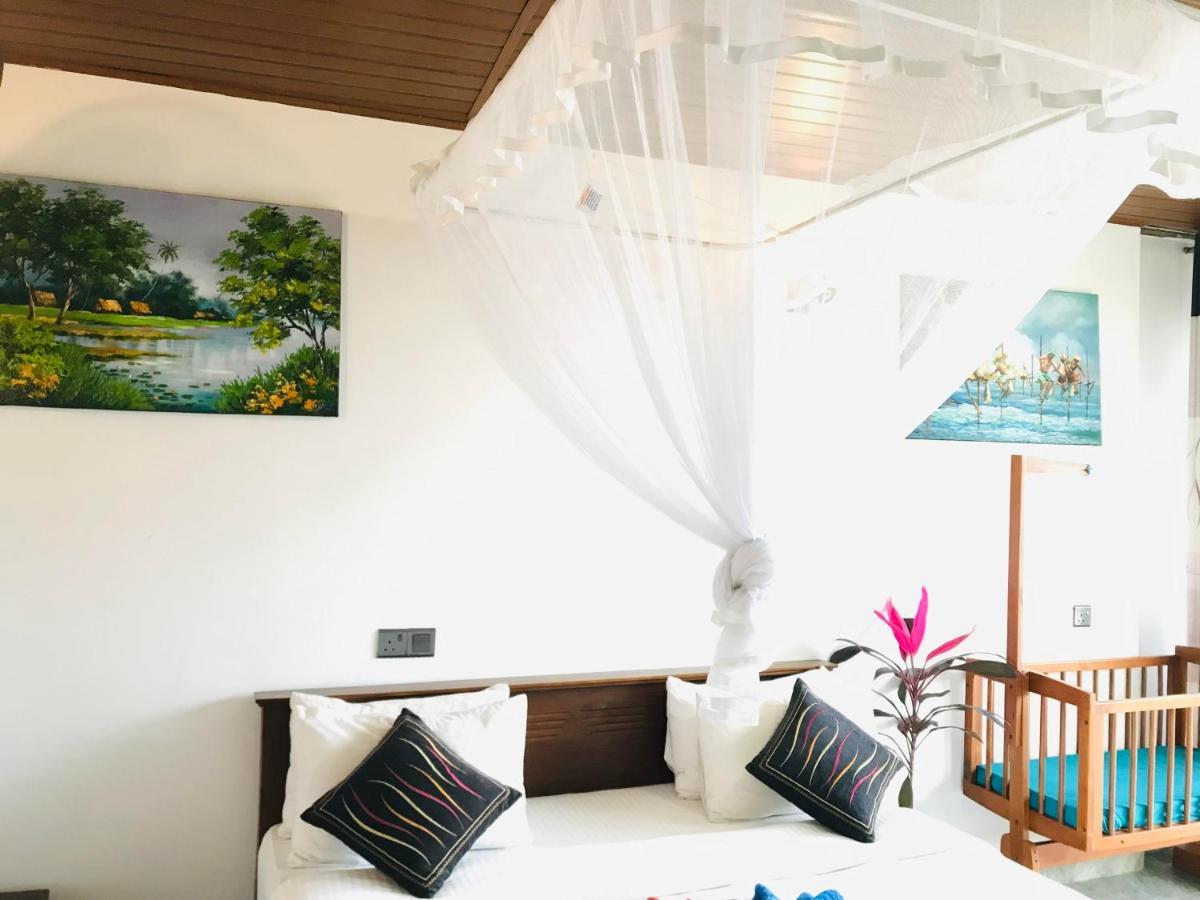Hide View Hotel 2*